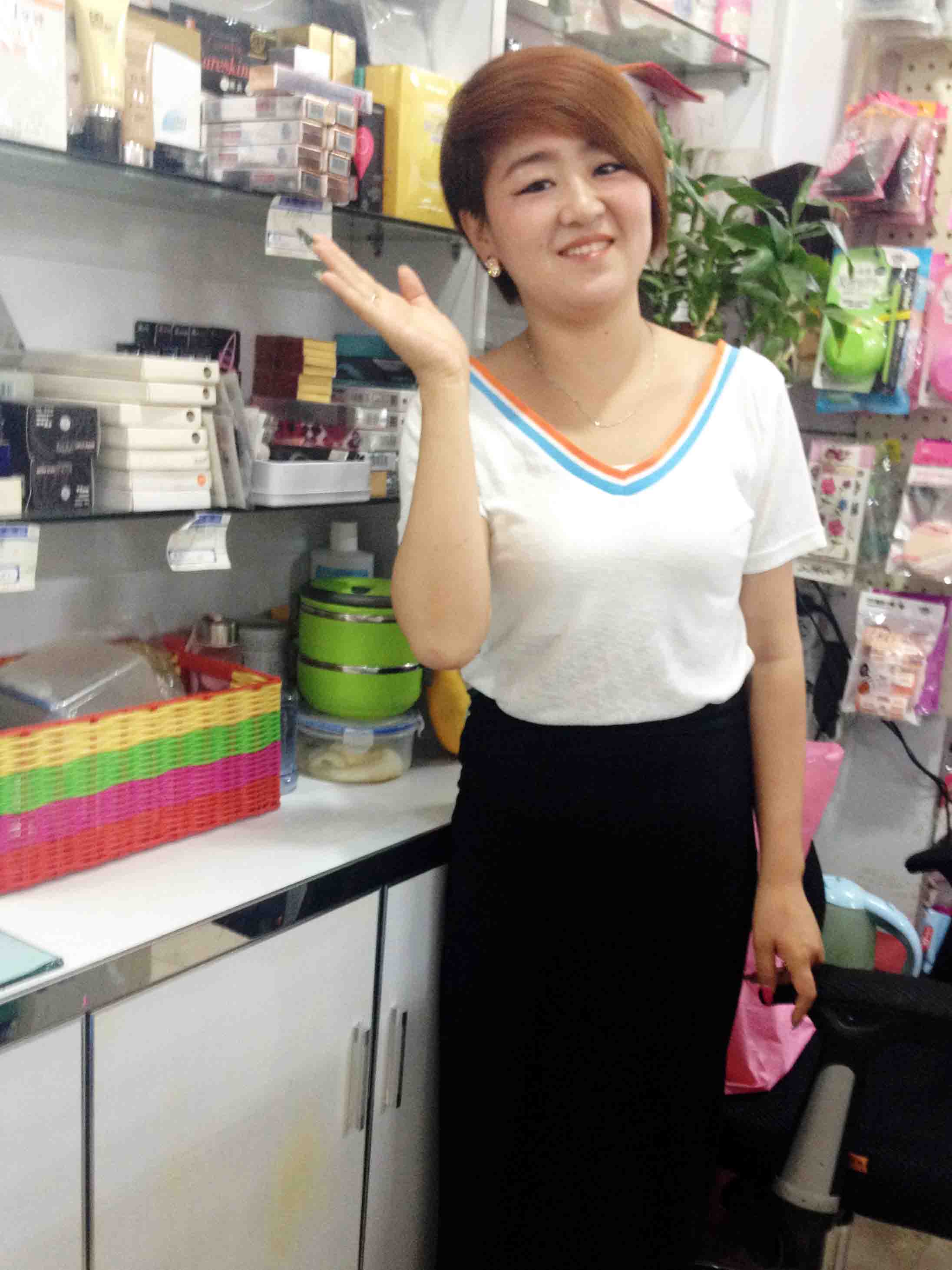 宋佳丽-化妆、美甲学员